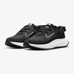 NIB NIKE Crater Remixa sneakers